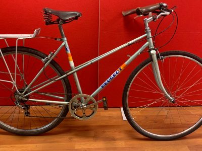 Vintage Peugeot Riviera